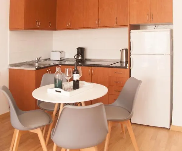 Thaisay Luz Del Mar I *